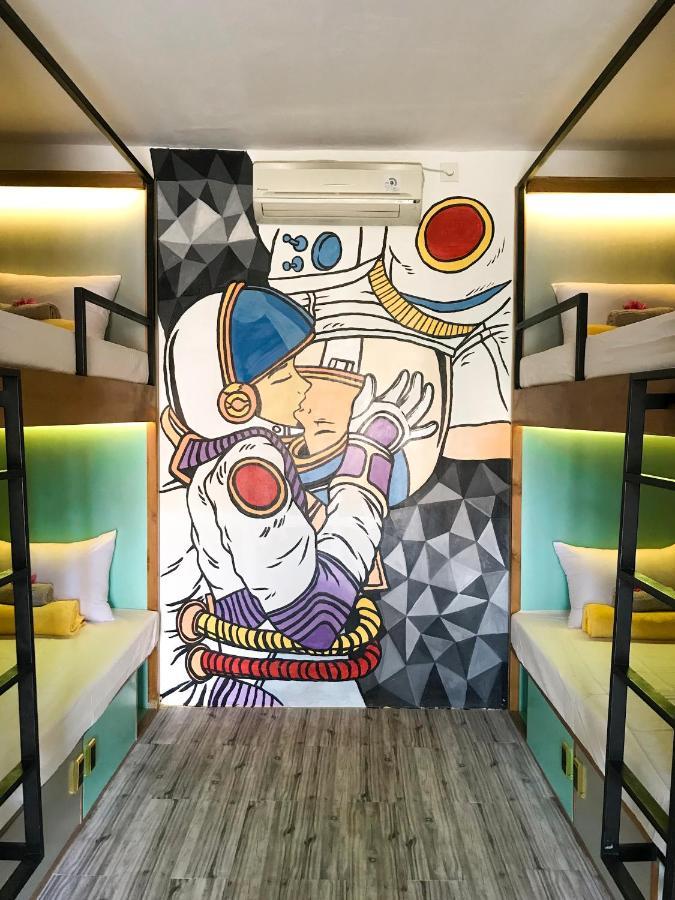Stellar Capsules Hostel Seminyak Kültér fotó