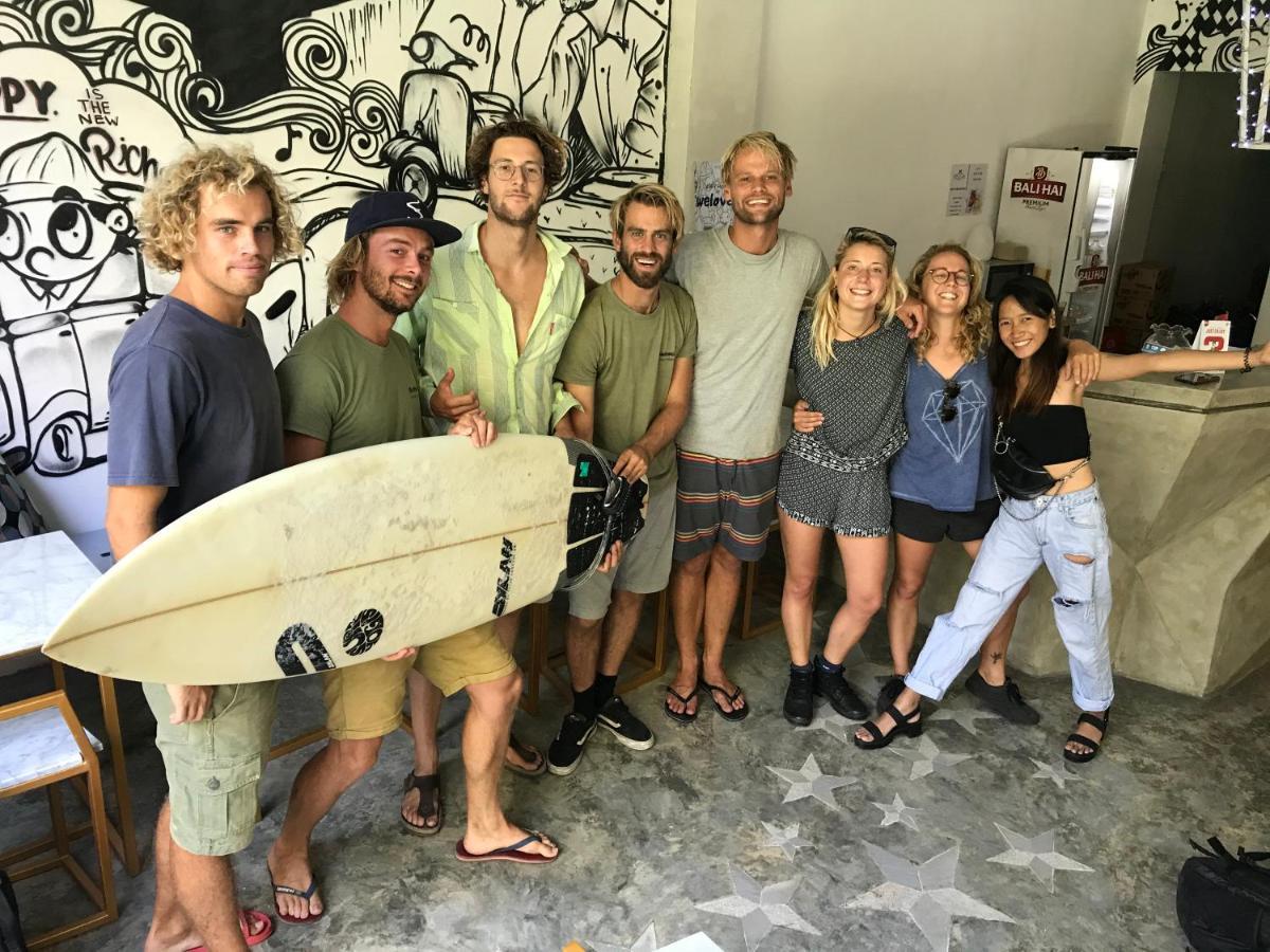 Stellar Capsules Hostel Seminyak Kültér fotó The team of the film