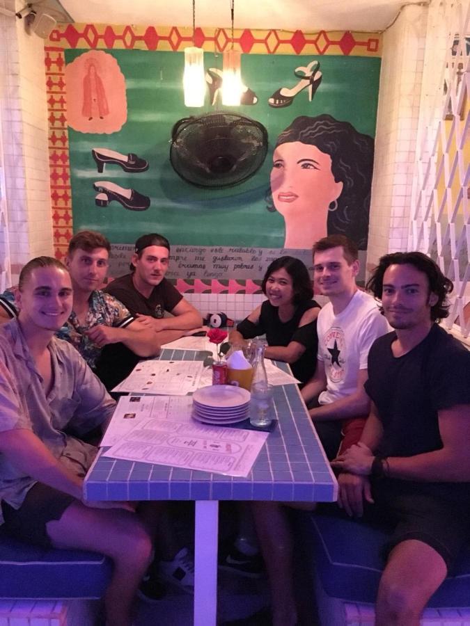 Stellar Capsules Hostel Seminyak Kültér fotó The band in 2016