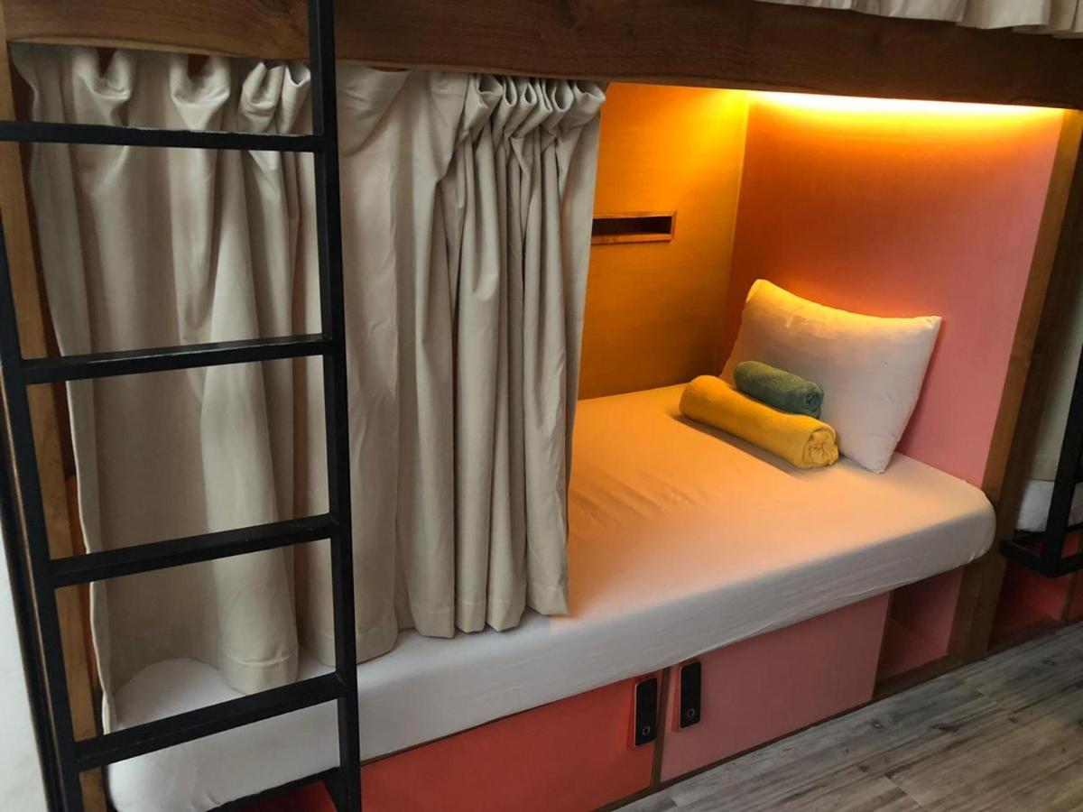 Stellar Capsules Hostel Seminyak Kültér fotó